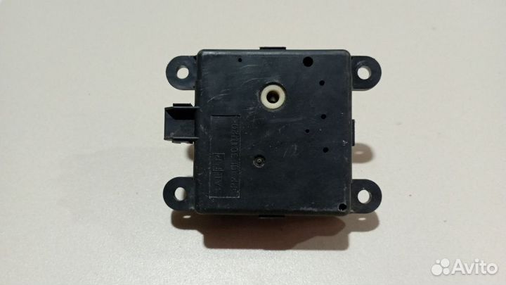 Моторчик привода заслонок отопителя Nissan X-Trail