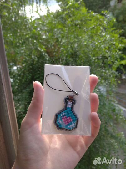 Брелоки ручной работы (вышивка)