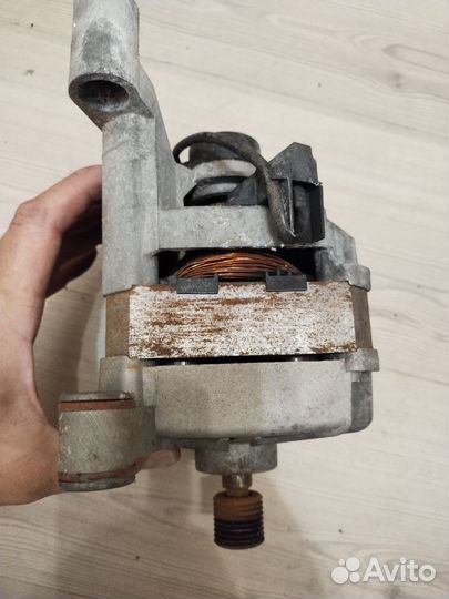 Двигататель стиральной машины