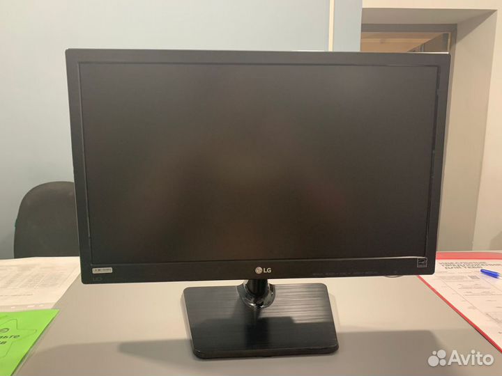 Монитор LG 19M37A