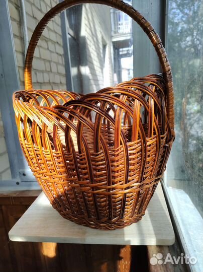 Корзина плетеная большая