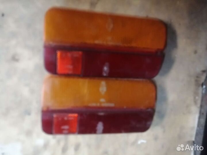 Стекла задних фонарей на ваз 2103
