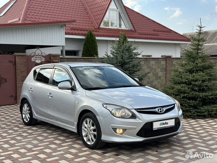 Hyundai i30, 2011