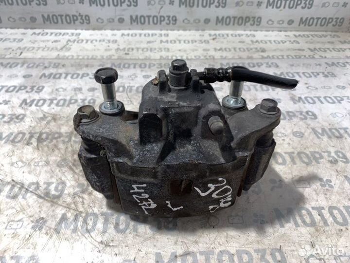 Суппорт передний левый Nissan Altima 2.5 I QR25