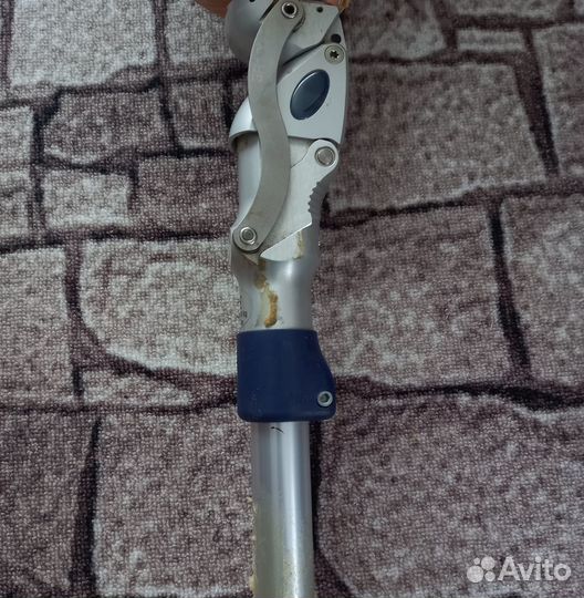 Протез бедра правый