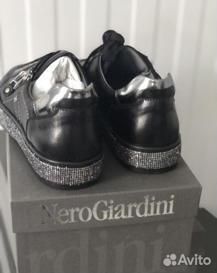 Кеды Nero Giardini 35.новые