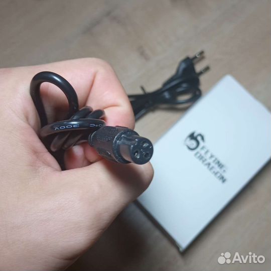 Зарядное устройство для гироскутера