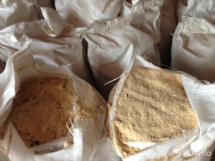 Опилки в мешках