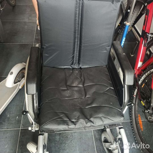 Инвалидная коляска