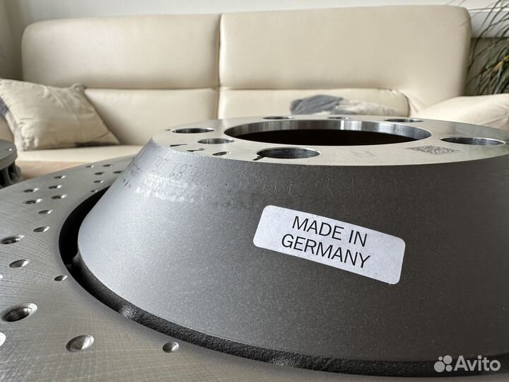 Диск тормозной передний правый Porsche GT3 Carrera