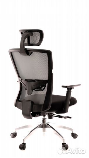 Офисное кресло