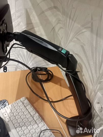 Кронштейн для монитора onkron