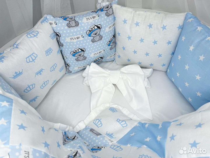 Комплект в детскую кроватку
