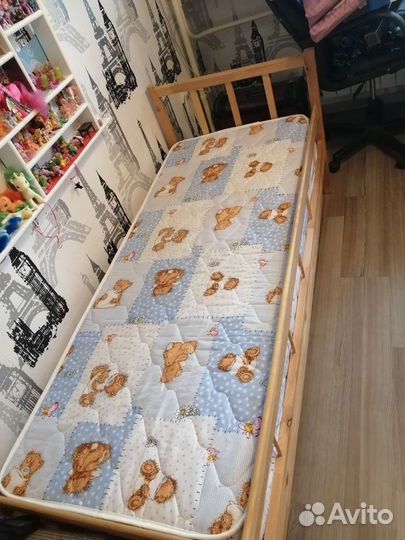 Детская кровать IKEA с матрасом