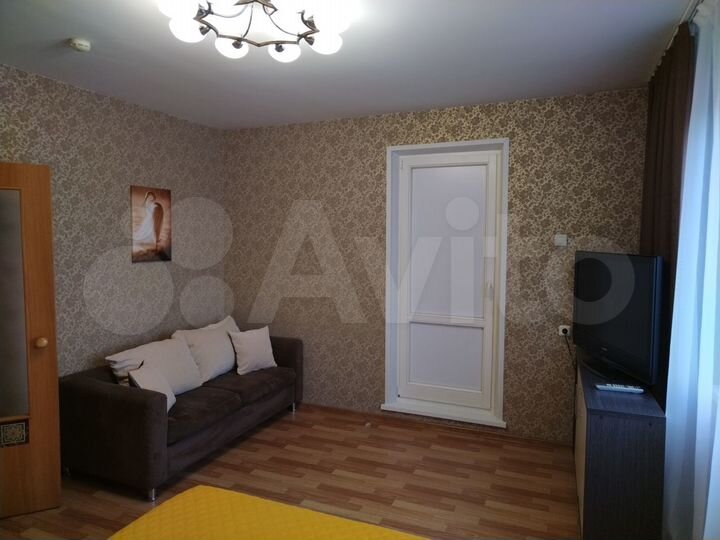 2-к. квартира, 54 м², 3/10 эт.