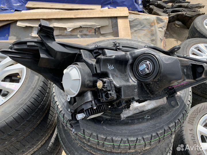 Фара левая ксенон адаптив Nissan Teana L33