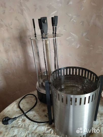 Электрическая шашлычница