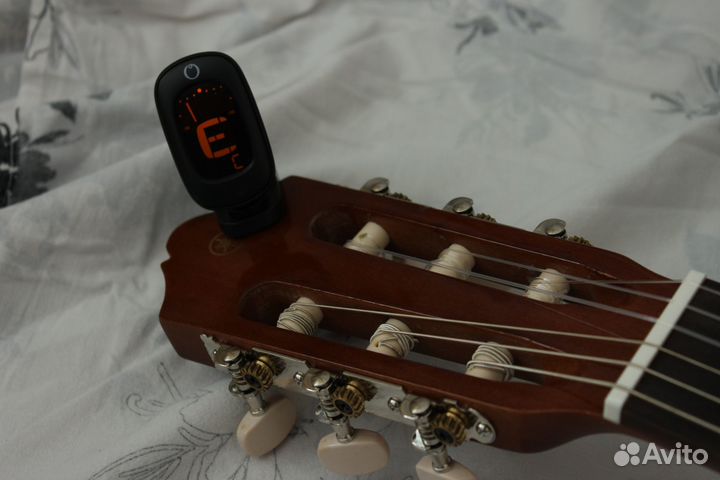 Классическая гитара yamaha c40