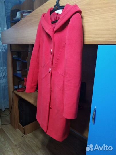 Пальто демисезонное