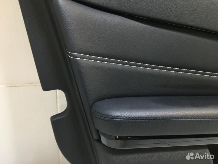 Обшивка двери передней левой Mercedes-Benz E-Class