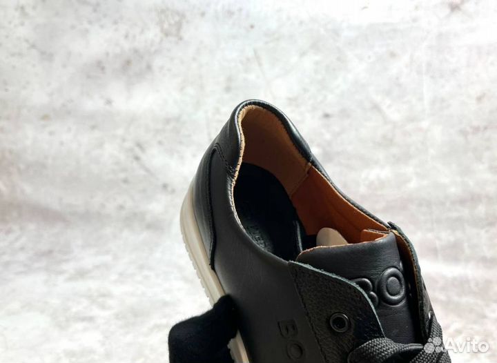 Кроссовки Boss универсальные