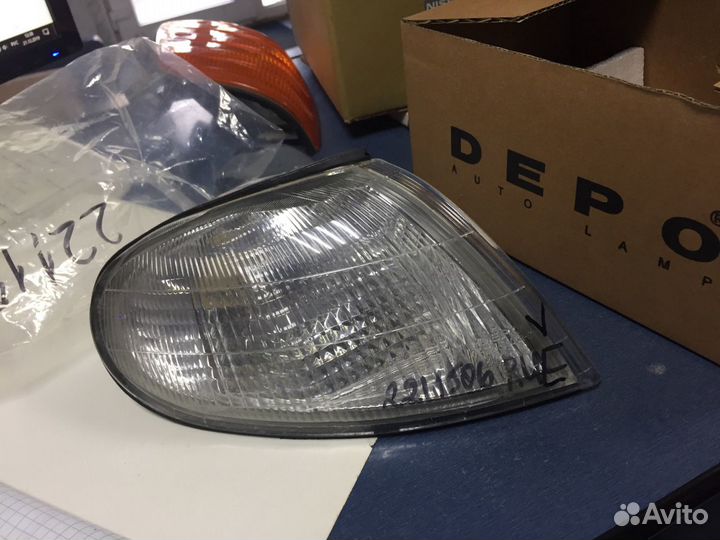 Указатель поворота правый Hyundai Elantra