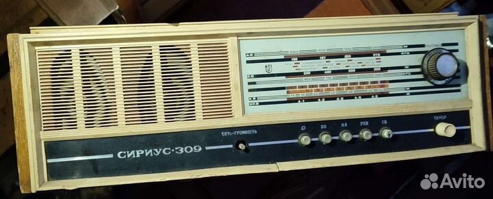 Радиола, конденсаторы, лампы