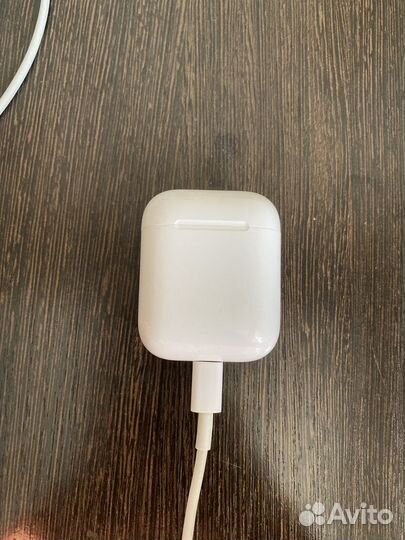 Airpods 1 (кейс+левый наушник)