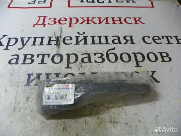 Кронштейн переднего бампера правый Ford Focus