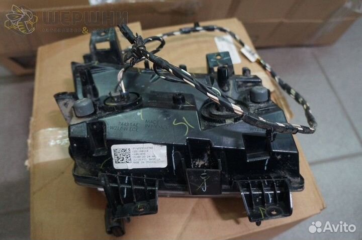 ПОВТОРИТЕЛЬ указателя поворота лев. Б/У (K6829312