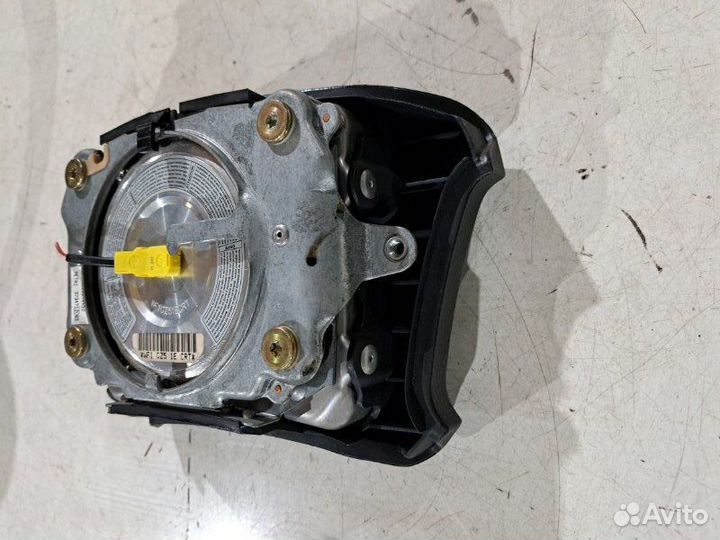 Подушка безопасности в руль Bmw 5 Серия E39 M52B25