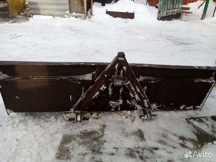 Лопата на трактор