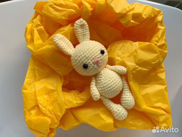 Зайчик символ года 2023 пасхальный кролик