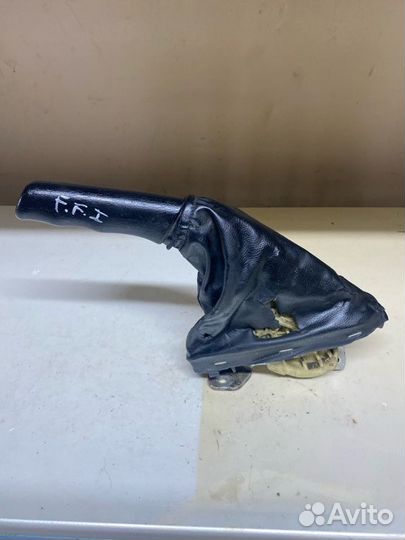 Ручник Ford Focus 1 седан cdda 2005