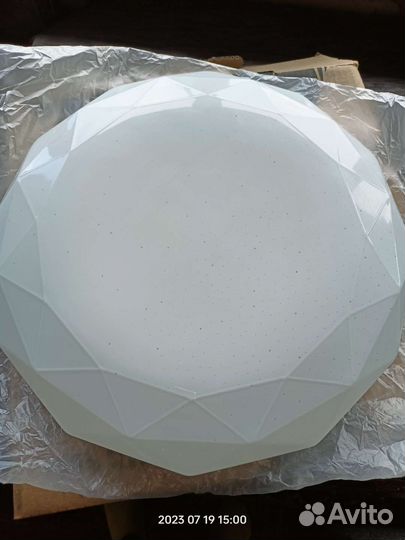 Новый светильник потолочный(настенный)