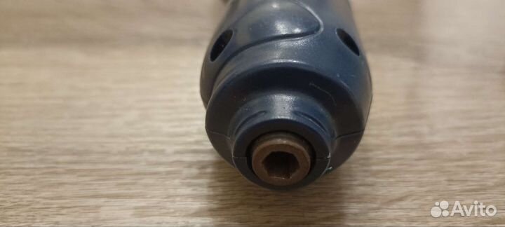 Аккумуляторная отвертка