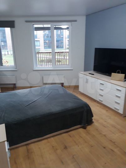 2-к. квартира, 80 м², 1/6 эт.