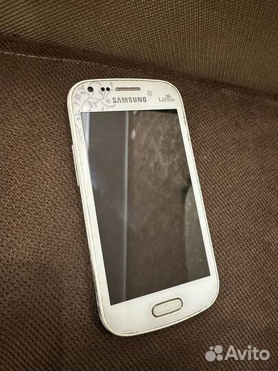 Samsung La Fleur E2530