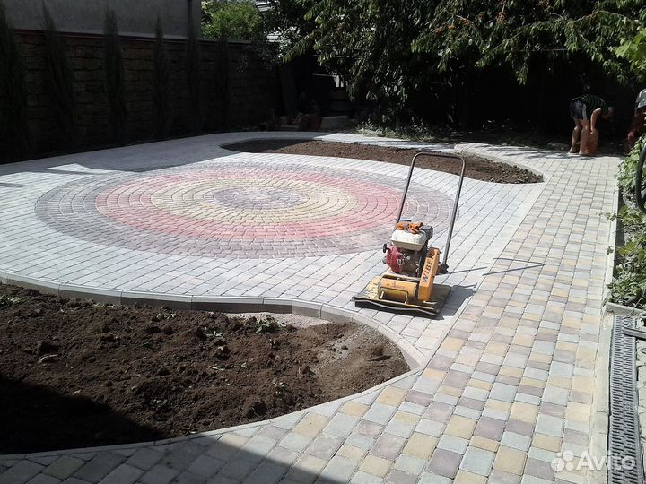 Укладка тротуарной плитки фэм