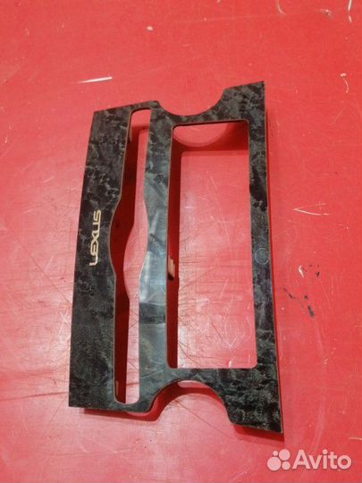 Накладка декоративная Lexus Ls