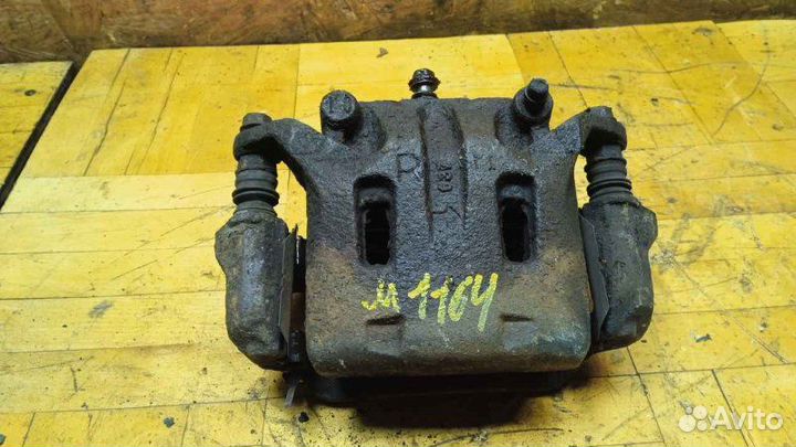 Суппорт передний правый Nissan Pathfinder R51