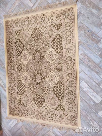 Два вискозных ковра