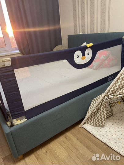 Защитный барьер для кровати