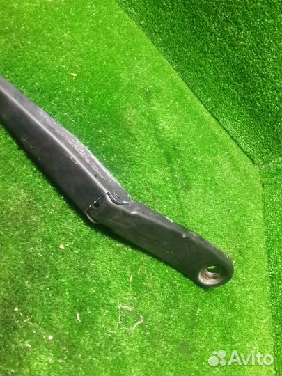 Поводок дворника передний правый Ford Mondeo 4