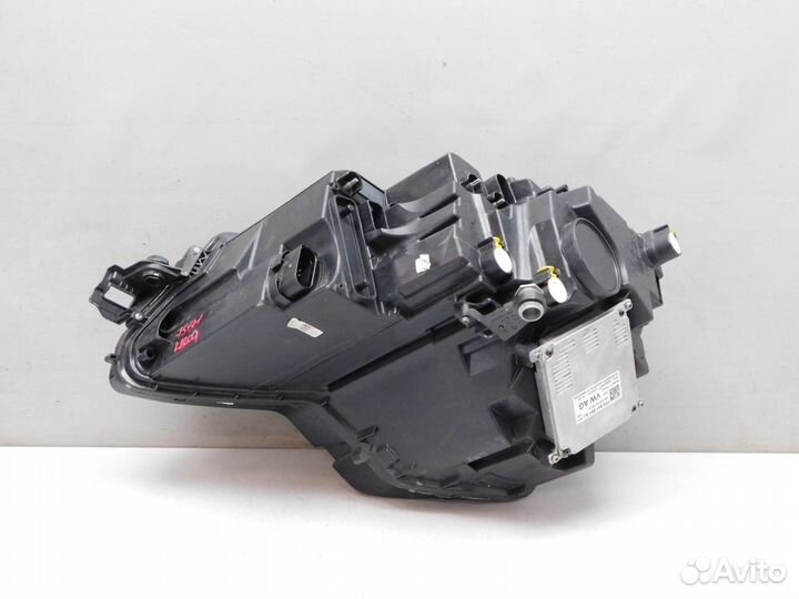 Фара правая Skoda Karoq