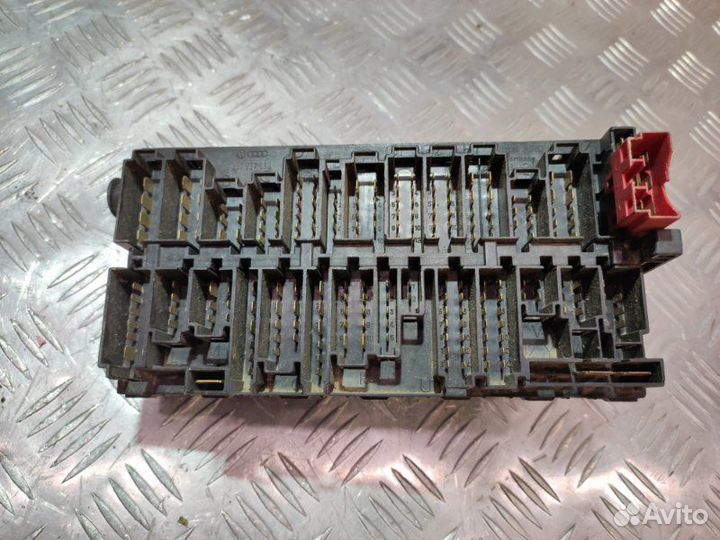 Блок предохранителей Volkswagen Transporter T4 1.9