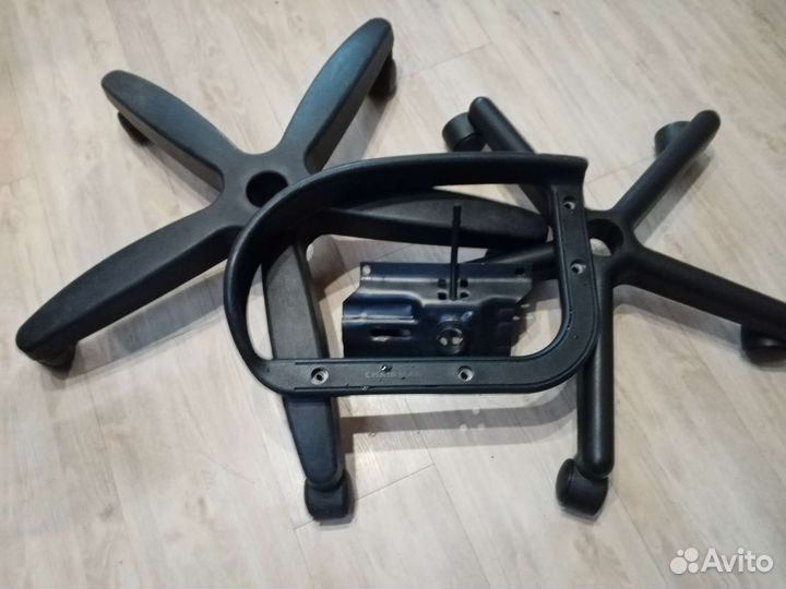 Ремонт обивка офисных кресел, стульев, табуретов