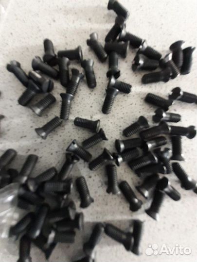 Винт крепления напайки