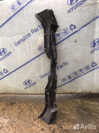 Накладка решетки радиатора Хендэ Верна