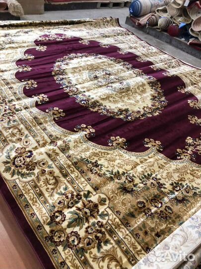 Ковёр шерстяной и шёлковый